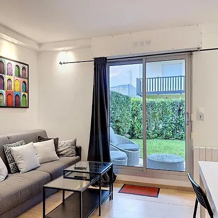 Urban Garden Yourhosthelper Apartman Deauville