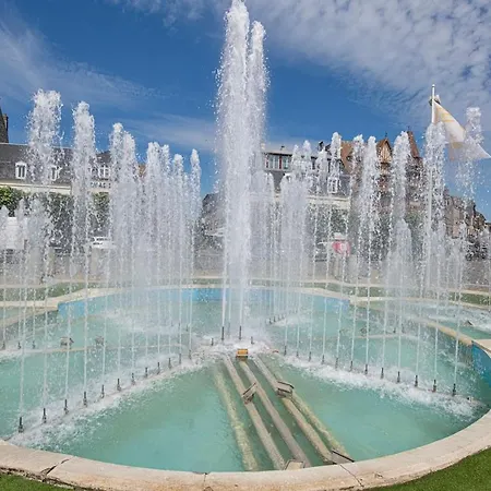 Urban Garden Yourhosthelper Deauville